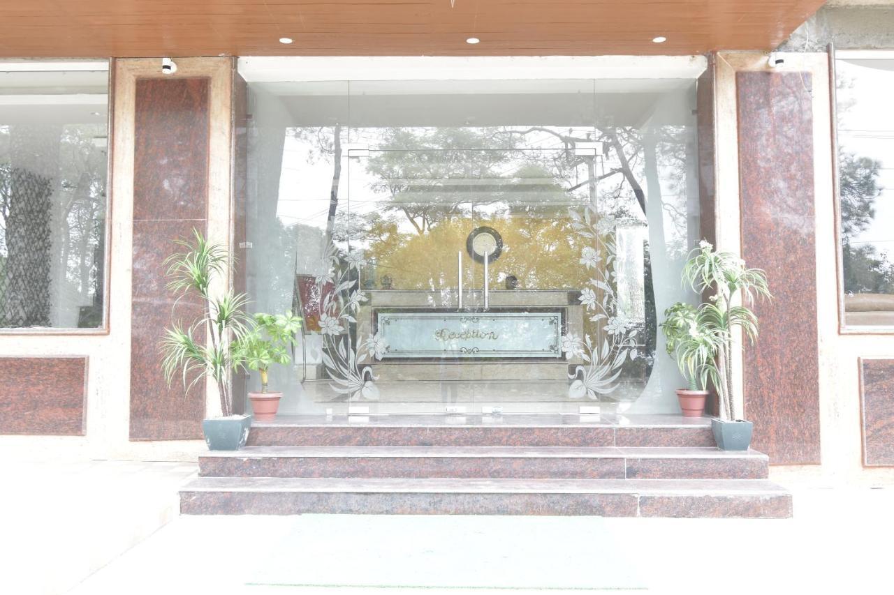 The Royal Castle Hot And Cold Centralized Dharamshala Exterior foto